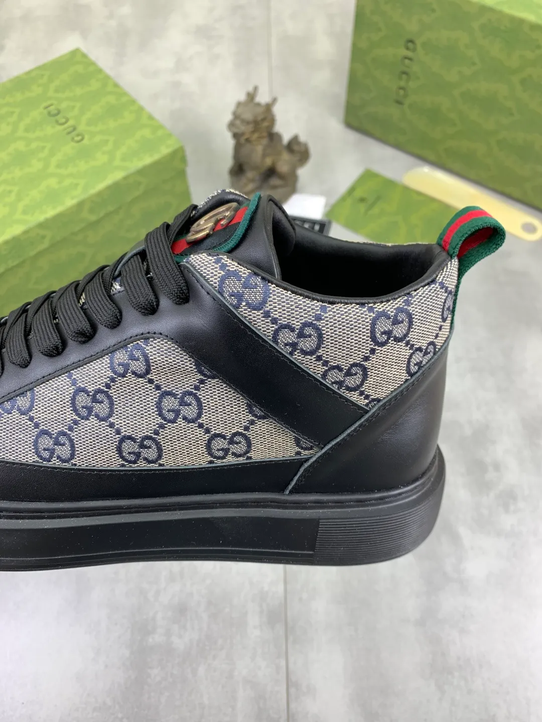 Men's men's shoes 💰P440💰 [New model] (GUCCI) official website's latest 🎁🎁casual and fashionable men's shoes 👟, hot style 💥 style is simple and elegant, exclusive for trendy men. Unique official website's latest brand double G elements Original 👑Gucci decoration, fashionable and generous, the fabric is original frosted calfskin✅Fully imported first-layer pigskin lining, the official website specifies wear-resistant, lightweight original rubber casual outsole, the classic model is taken in real life🎬38-44 2️⃣ colors available